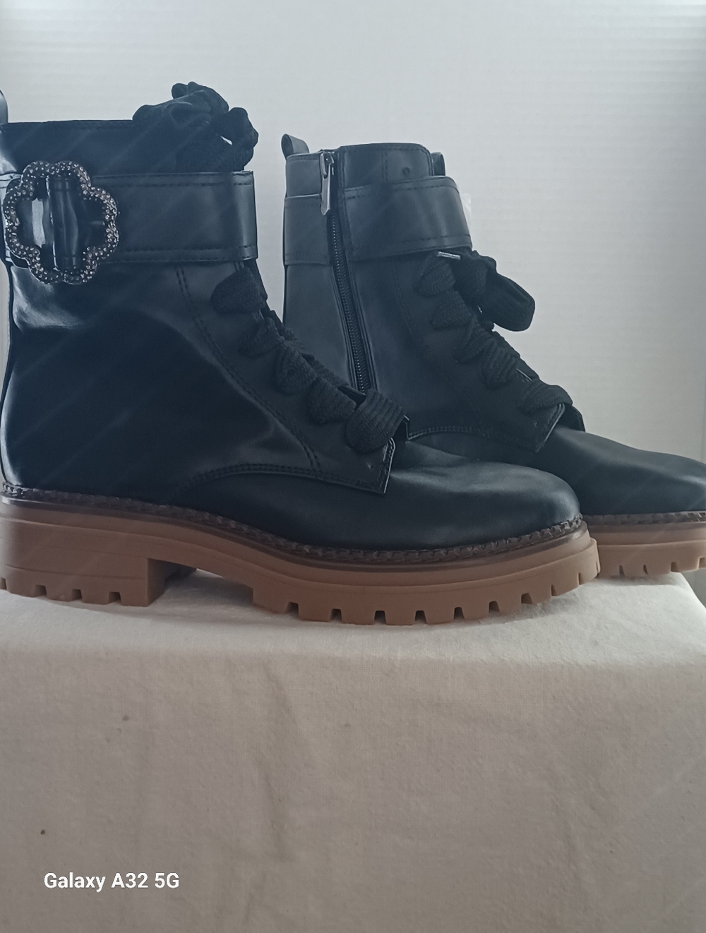 Sam & Libby Women's Black Moto Boots With Embellished Buckle Accents Sz 9